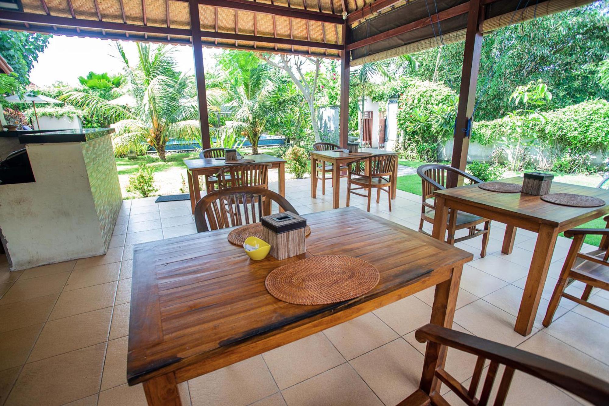Hotel The Parnas à Lembongan Extérieur photo