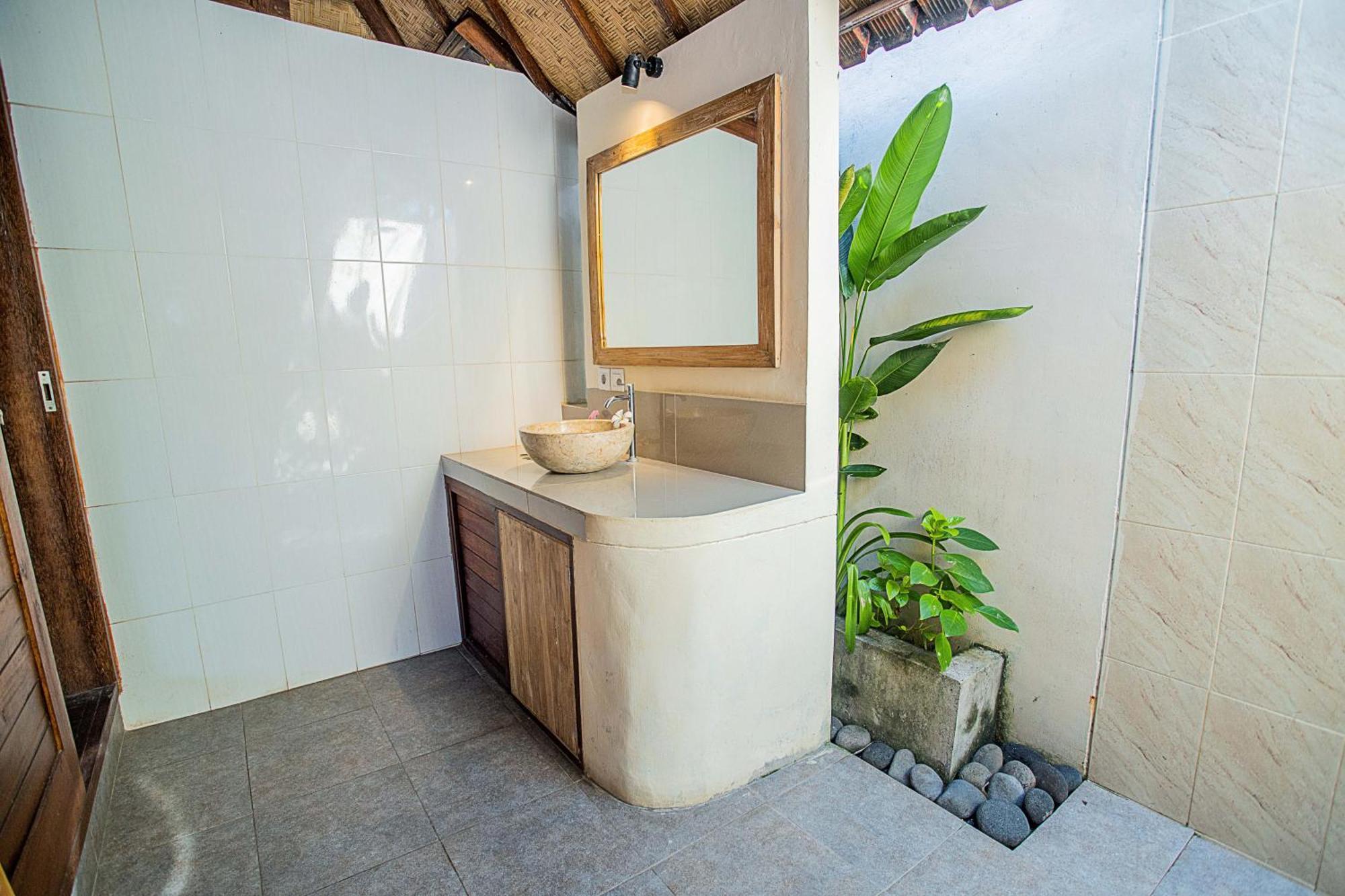Hotel The Parnas à Lembongan Extérieur photo