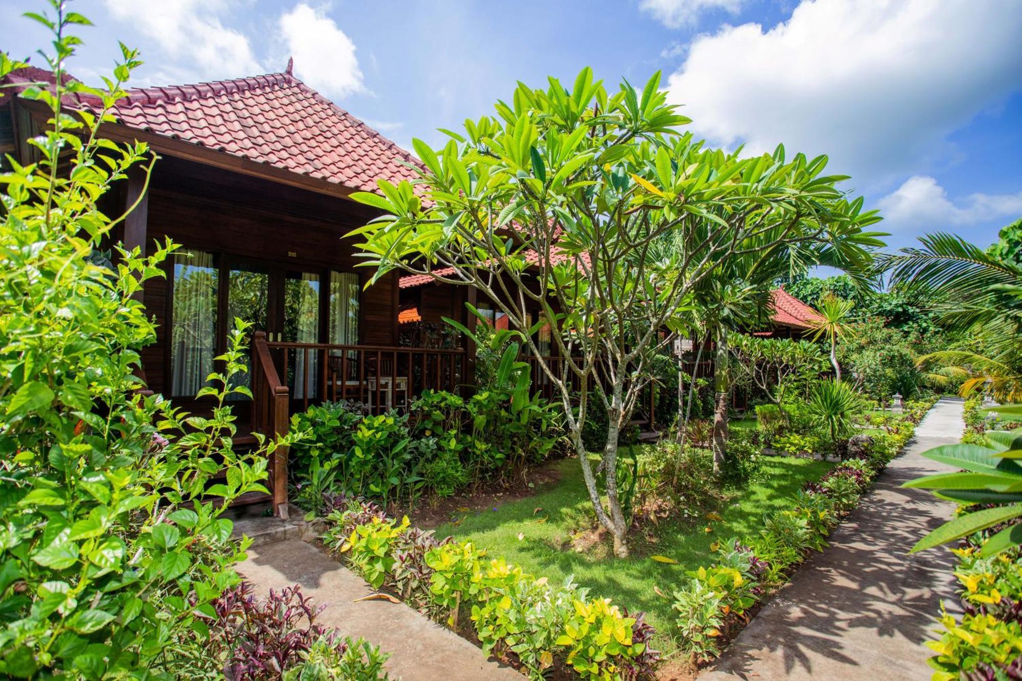 Hotel The Parnas à Lembongan Extérieur photo